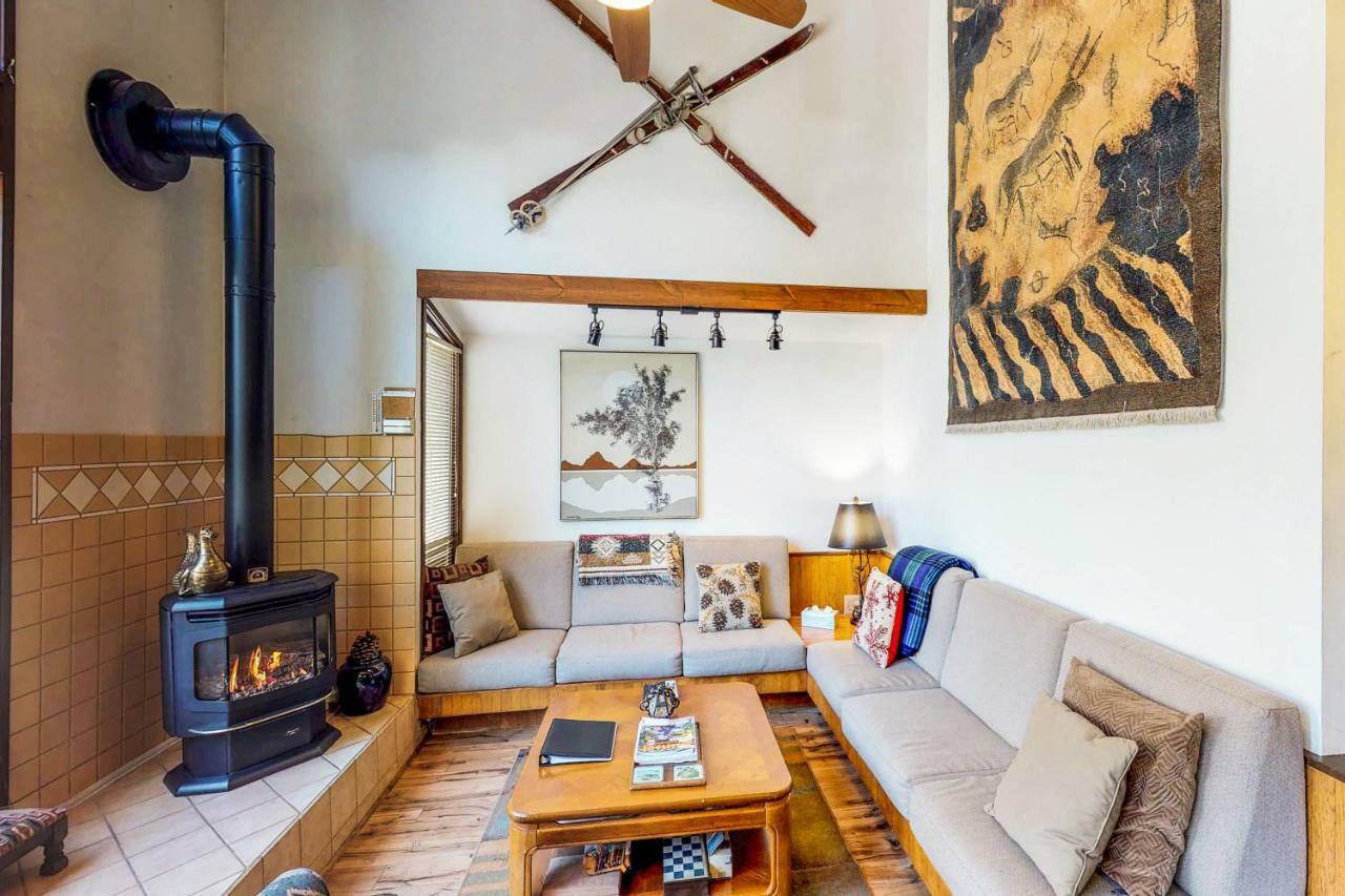 Squaw Valley Views Condo #15 Олимпик Вали Екстериор снимка